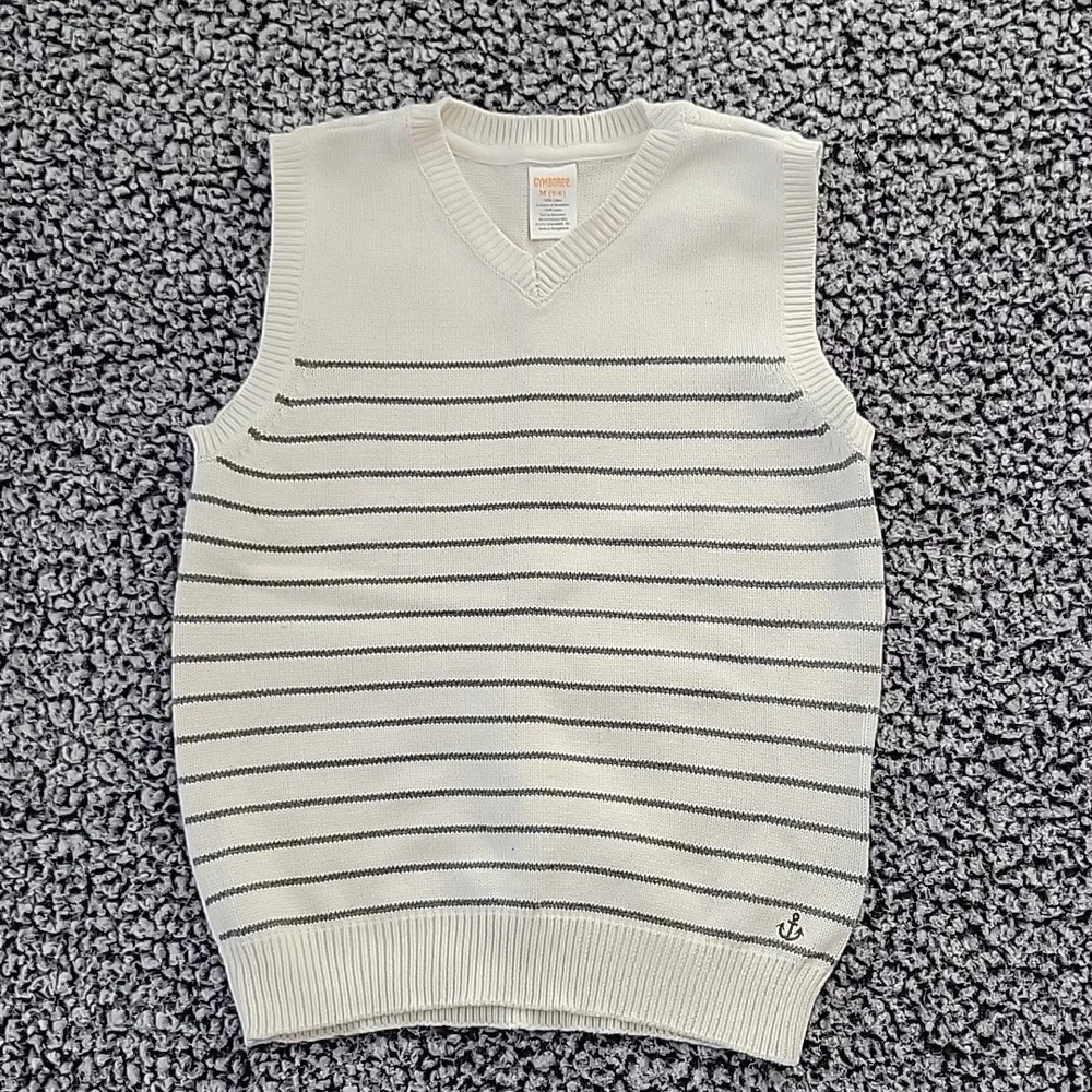 Gymboree Sweater Vest White with Gray Stripes Pullover V-Neck Boys Size 7/8